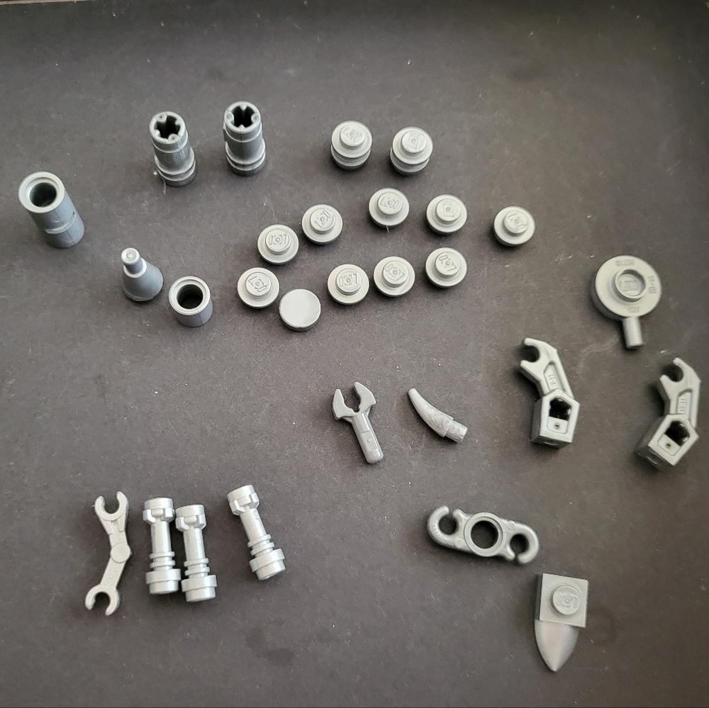 LEGOS lot of metallic pieces 28 pcs total